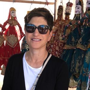 Meet your Posher, Elyse